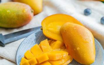 Organic & fairtrade mango